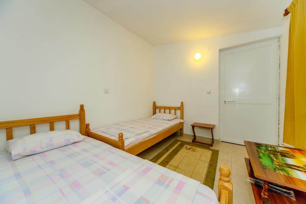 Mc Apartments Улцинь Екстер'єр фото