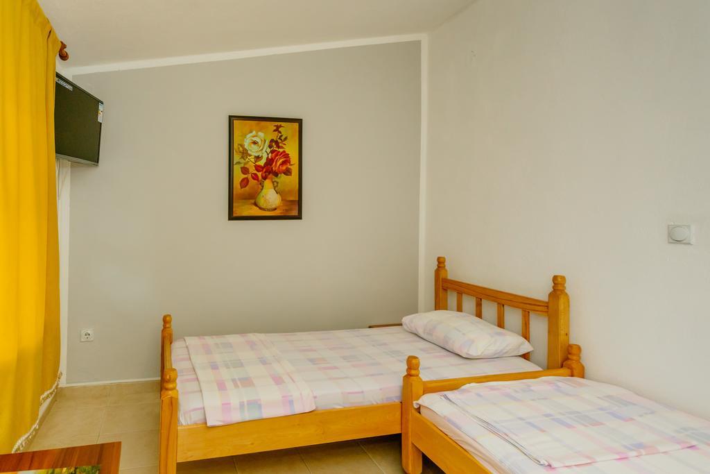 Mc Apartments Улцинь Екстер'єр фото