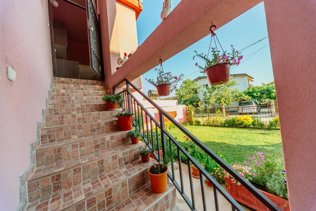 Mc Apartments Улцинь Екстер'єр фото
