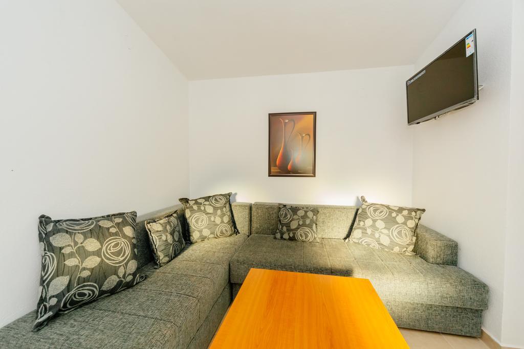 Mc Apartments Улцинь Екстер'єр фото