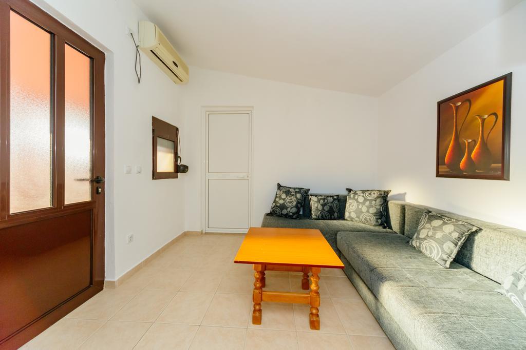 Mc Apartments Улцинь Екстер'єр фото