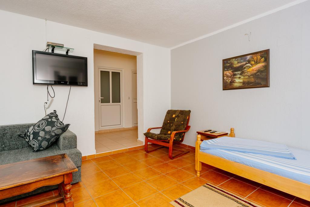 Mc Apartments Улцинь Екстер'єр фото